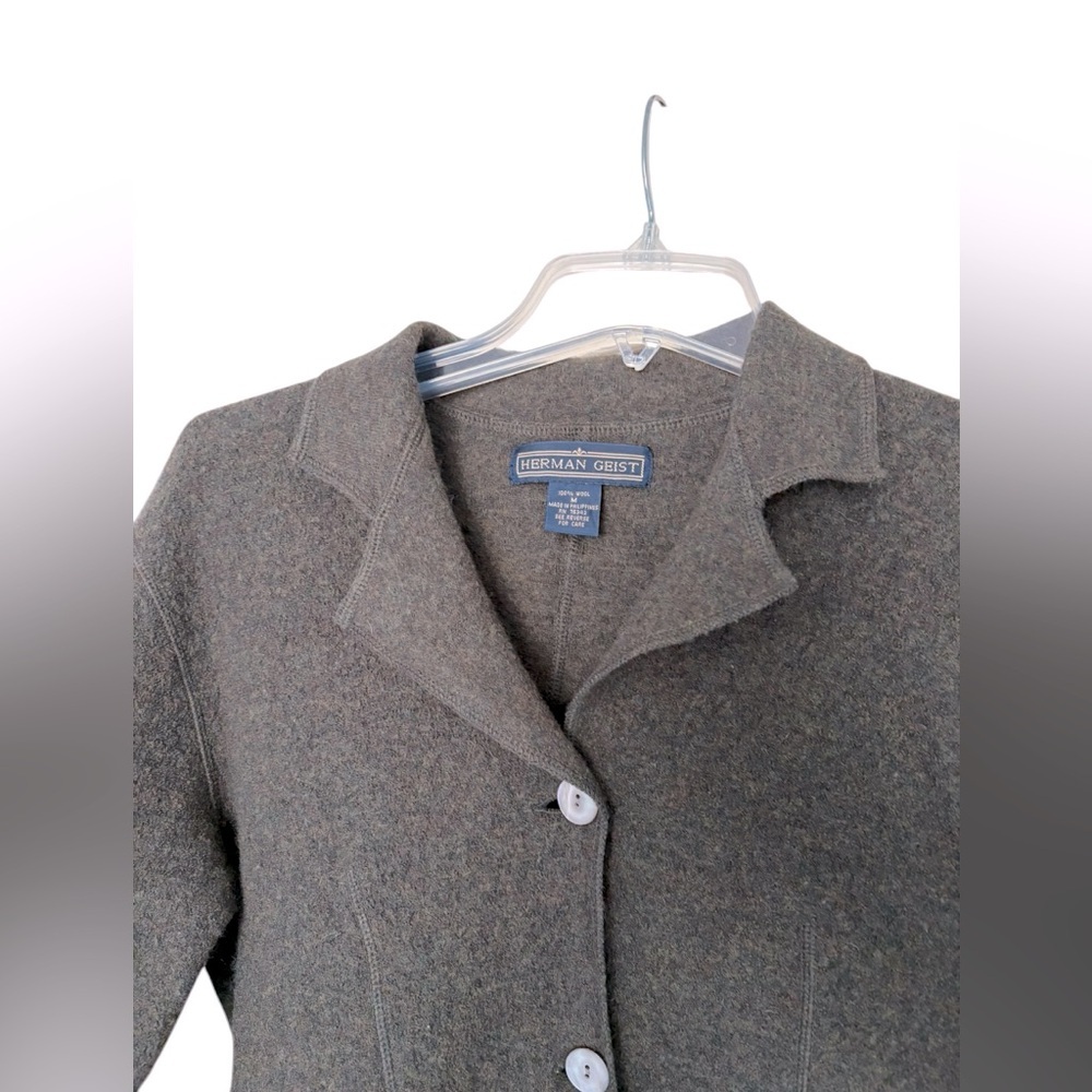 SOLD
🌟 Herman Geist 100% Wool 
2for$65
Sweater Cardigan Gray Sz M cottage jacket - Picture 6 of 9